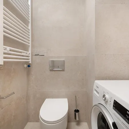 Stylowy Z Balkonem I Wanna By Renters *