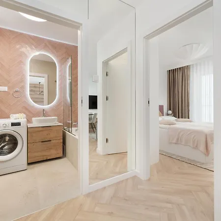 Apartment Stylowy Z Balkonem I Wanna By Renters *